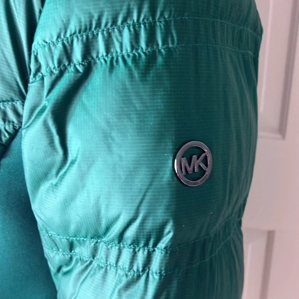 Michael Kors MK green puffer jacket S